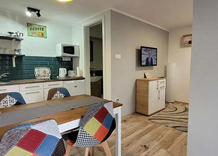 Bike & Garden Relax Apartment Balatonfured